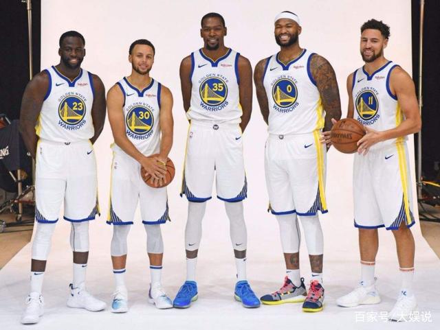 大谷翔平在 2024 赛季共使用了 30 种不同颜色的定制手套，带动了全球棒球装备热