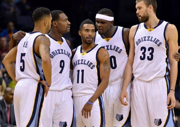 圣路易斯红雀队老将金布雷尔在红雀达成生涯第 450 次救援