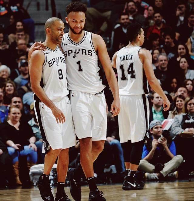 意媒：拜仁天才边锋利契纳或离队，尤文和米兰等队有意争夺