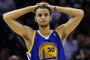 欧冠战报：西蒙屡献神扑，巴尔科拉中框，巴黎0-0闷平毕包